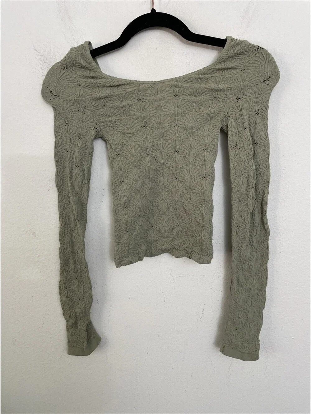 Free People Intimately  Green Cropped Long Sleeve Top Size M/L New